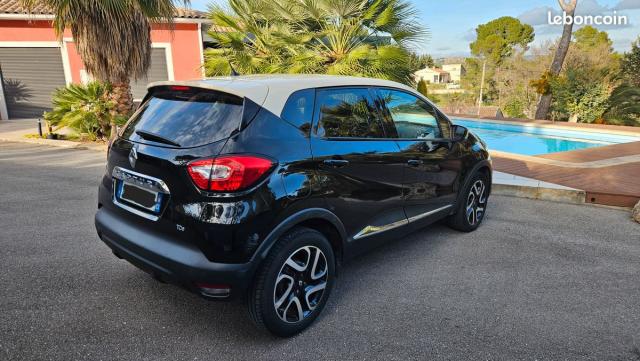 Renault Captur image 2
