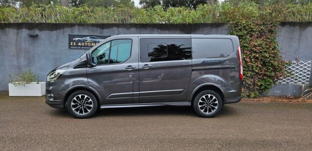 Ford Custom image 1