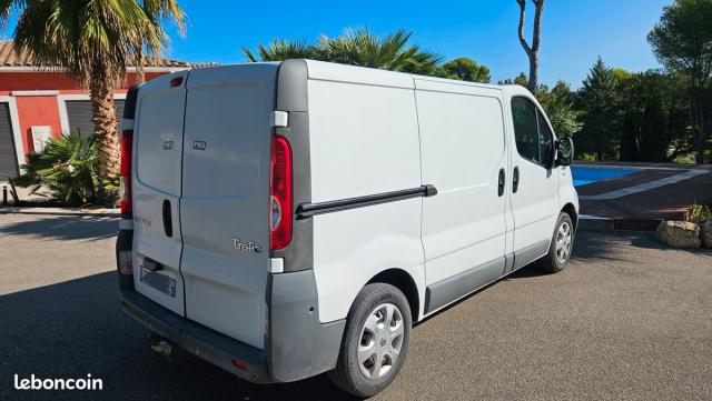 Renault Trafic image 6