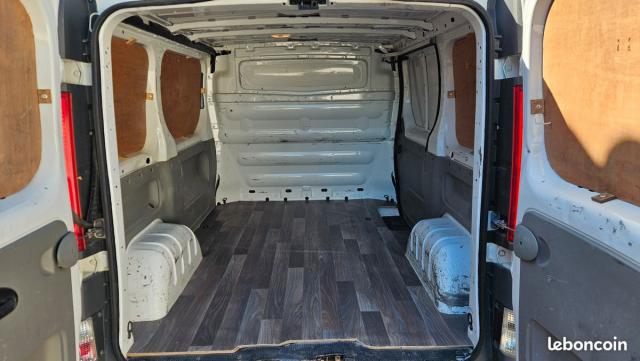 Renault Trafic image 4
