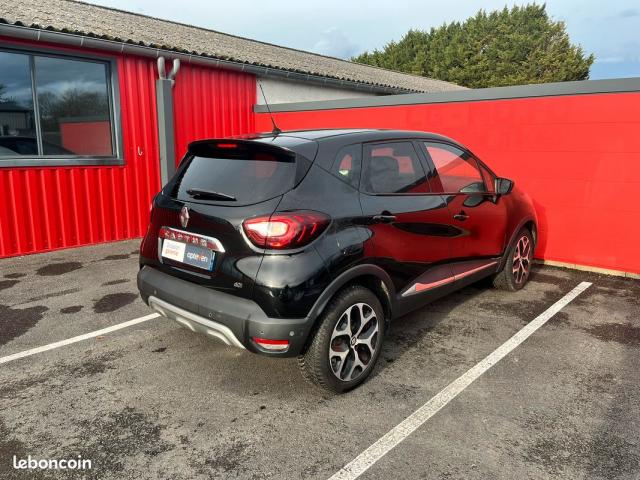 Renault Captur image 2