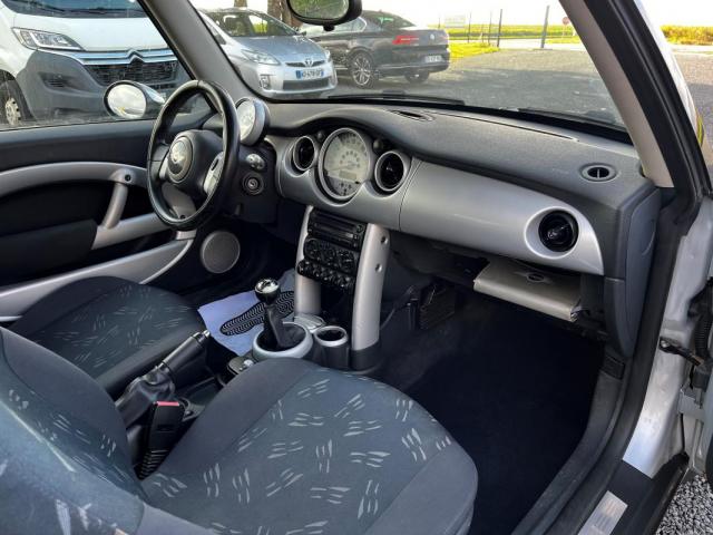 Mini Cooper image 3