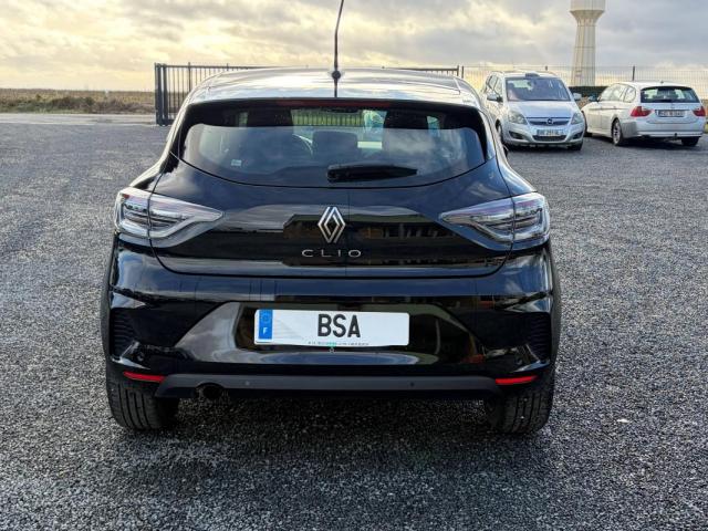 Renault Clio image 9