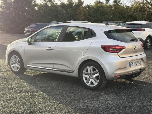 Renault Clio image 2