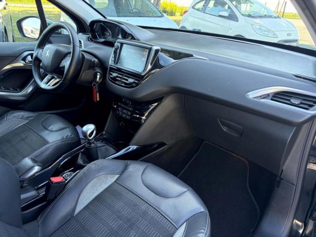 Peugeot 2008 image 9