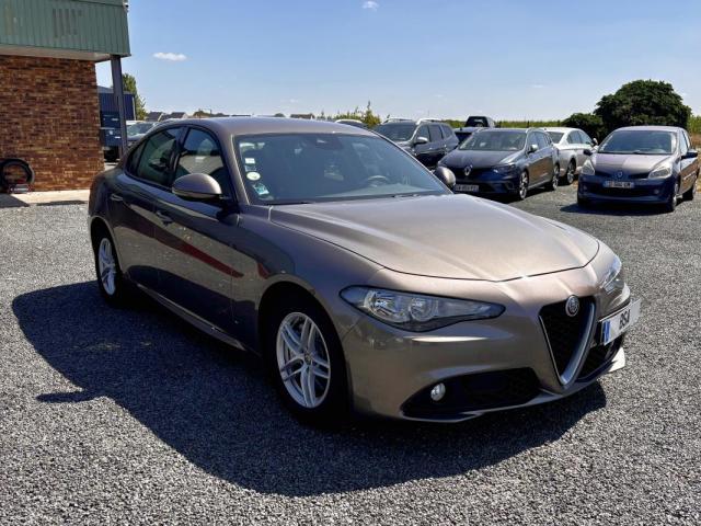 Alfa Romeo Giulia image 5