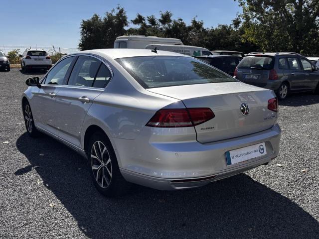 Volkswagen Passat image 5