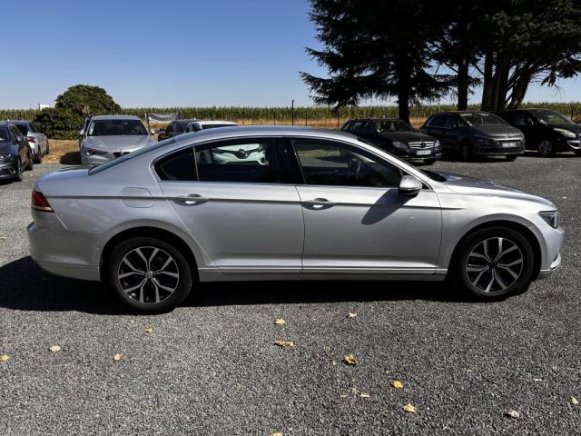 Volkswagen Passat image 6