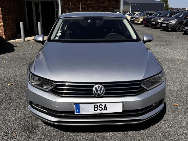 Volkswagen Passat image 8