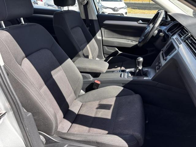 Volkswagen Passat image 2