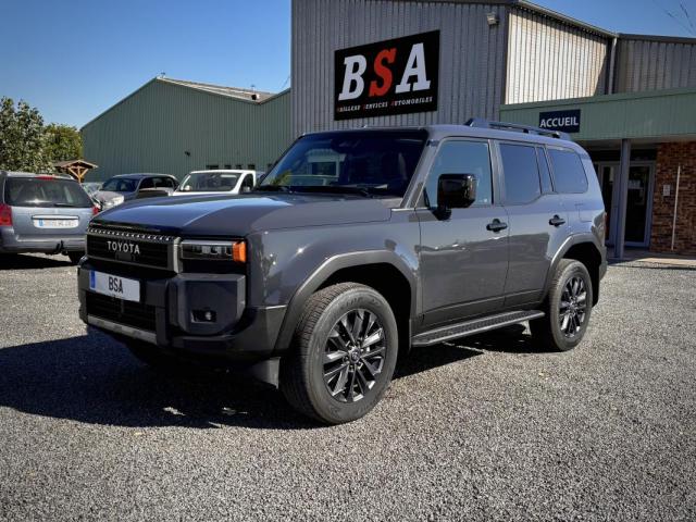 Toyota Land Cruiser image 7