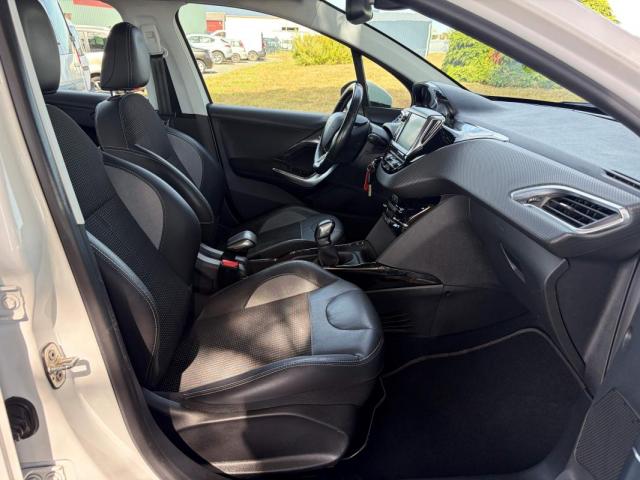 Peugeot 2008 image 2