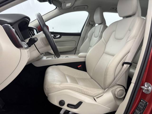 Volvo Xc60 image 4