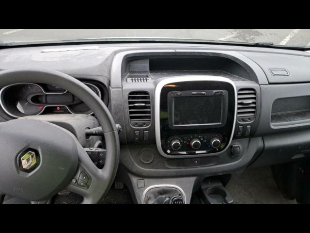 Renault Trafic image 1