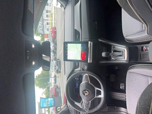 Renault Captur image 2