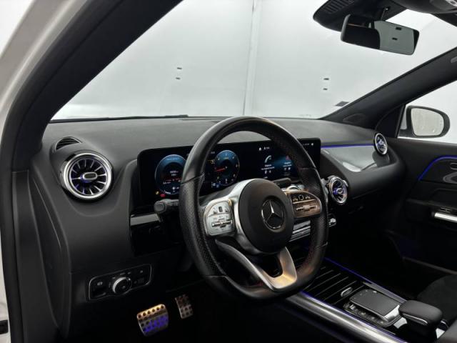 Mercedes Benz Gla image 1