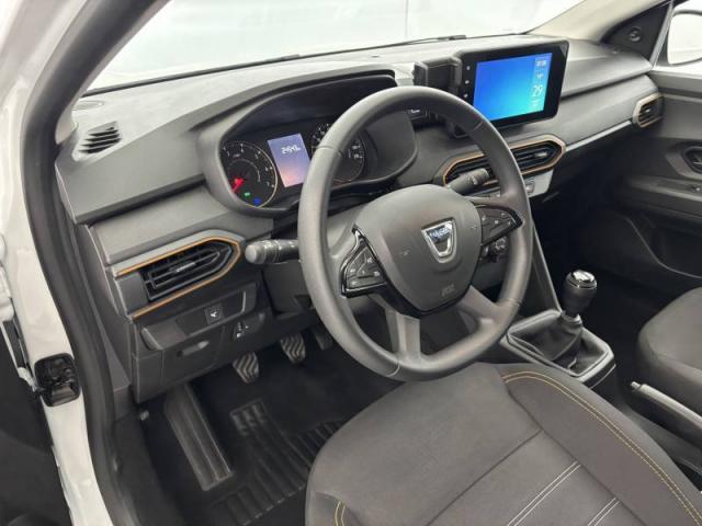 Dacia Sandero image 1