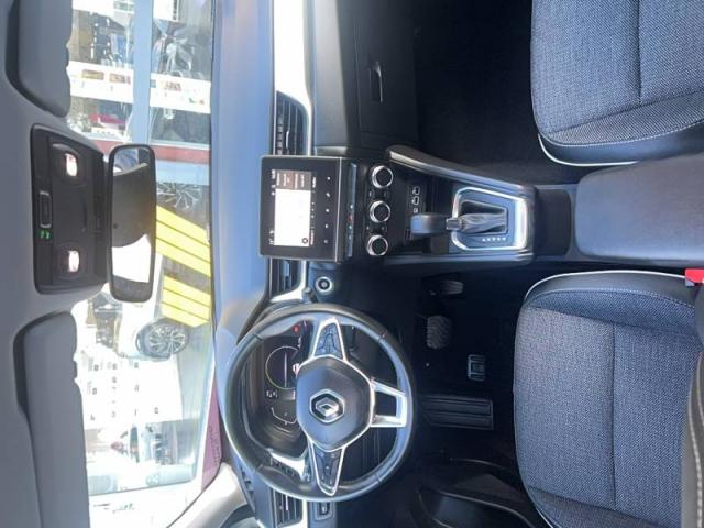 Renault Captur image 2