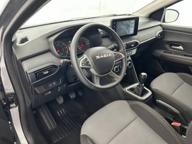 Dacia Sandero image 1