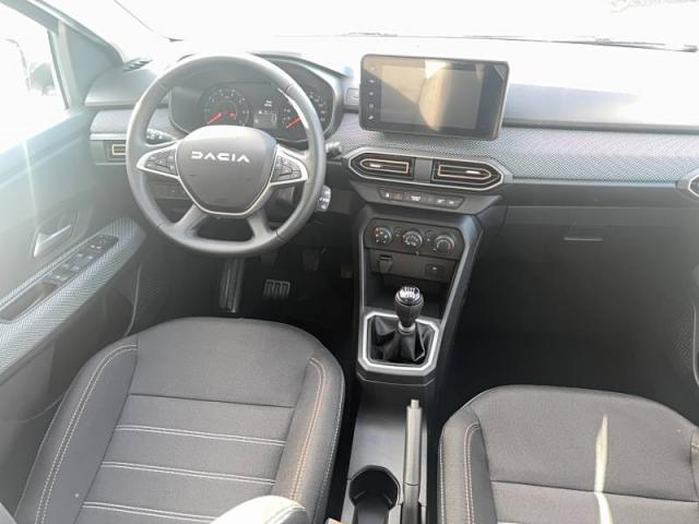 Dacia Sandero image 3