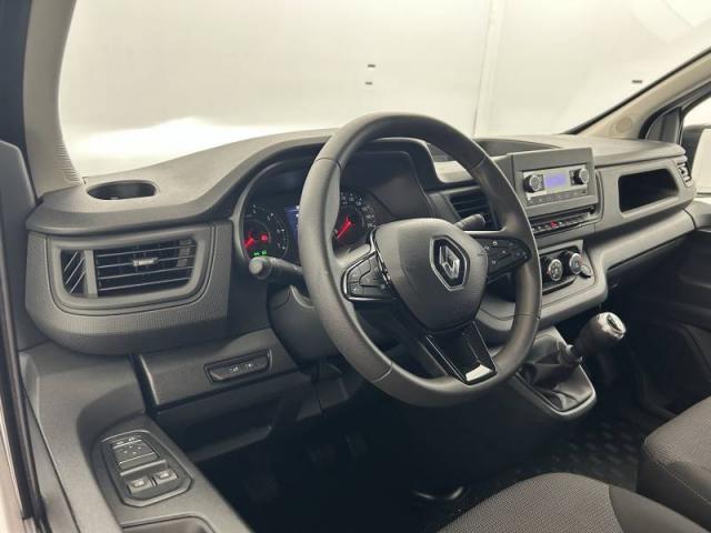 Renault Trafic image 9
