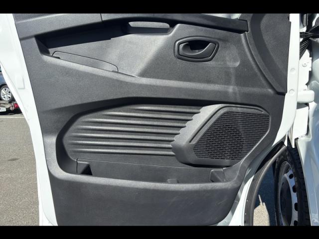 Renault Trafic image 1
