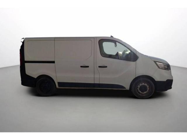 Renault Trafic image 1