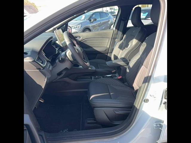 Renault Captur image 2