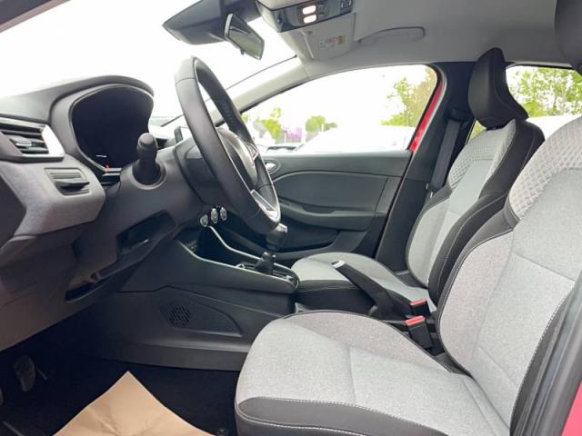 Renault Clio image 8