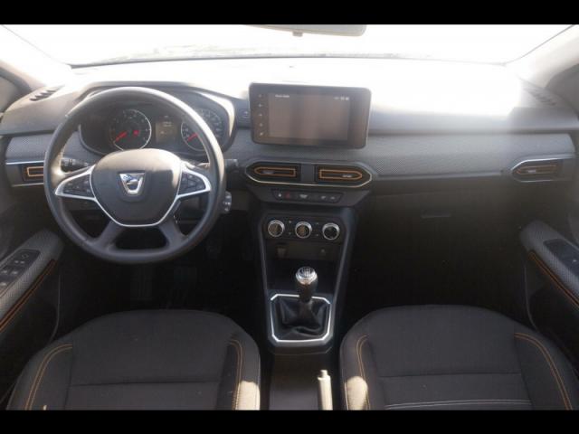 Dacia Sandero image 2