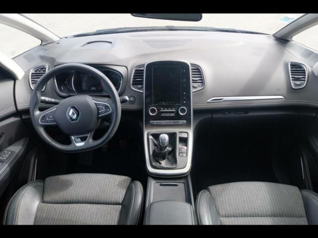 Renault Scénic image 2