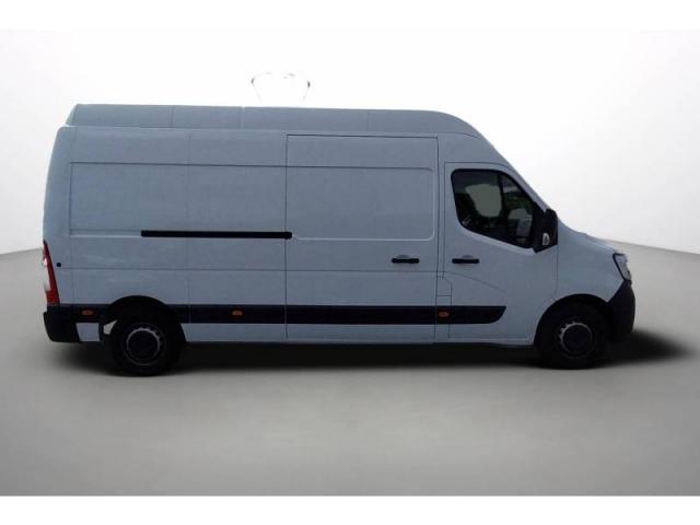 Renault Master image 2