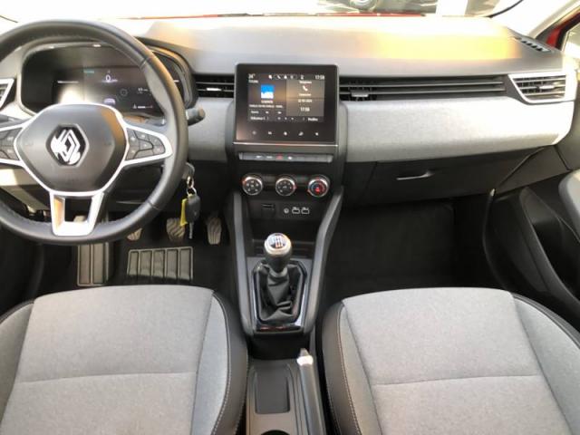 Renault Clio image 2