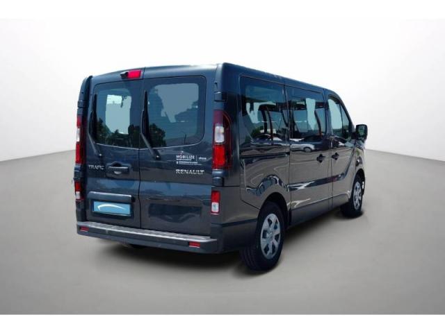 Renault Trafic image 2