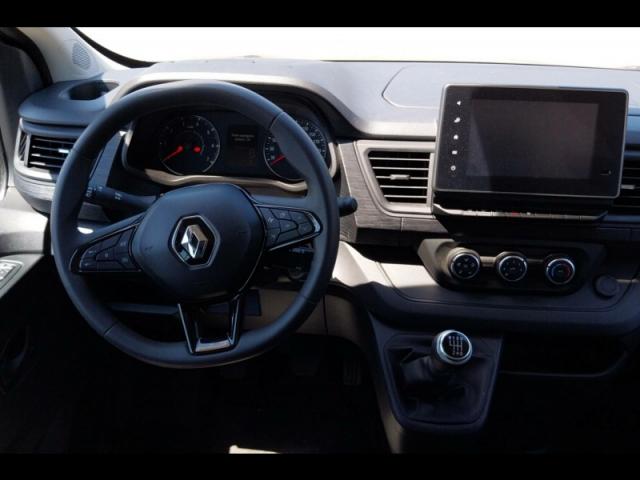 Renault Trafic image 3