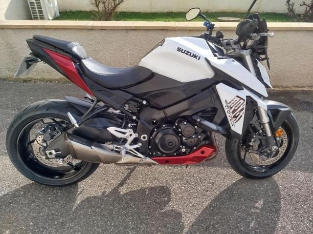 Suzuki Gsx-S 