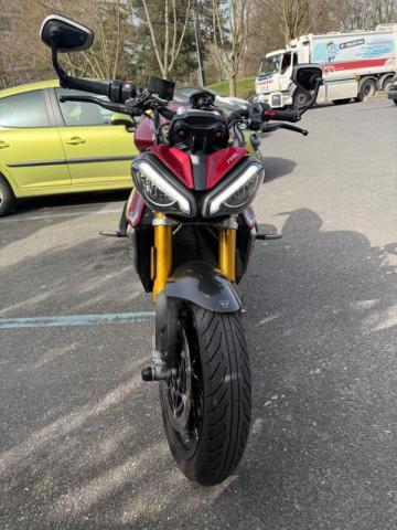 Speed Triple image 1