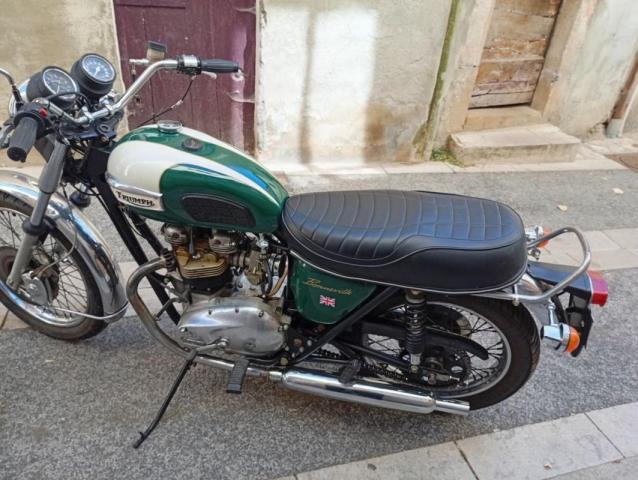 Triumph Bonneville image 4