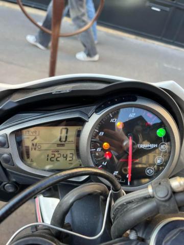 Triumph Street Triple image 1