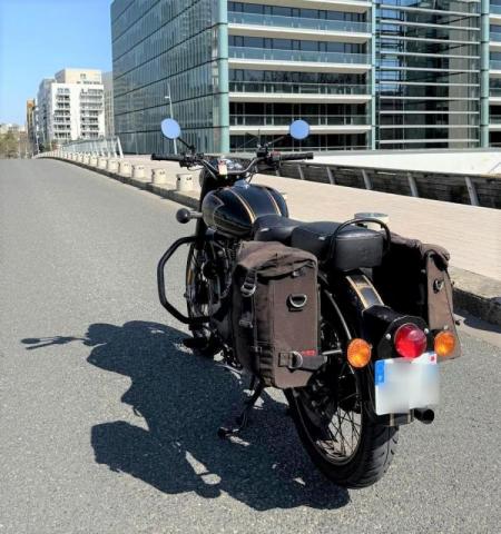 Royal Enfield Bullet image 2