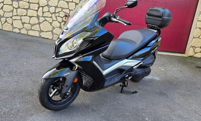 Kymco Downtown image 2