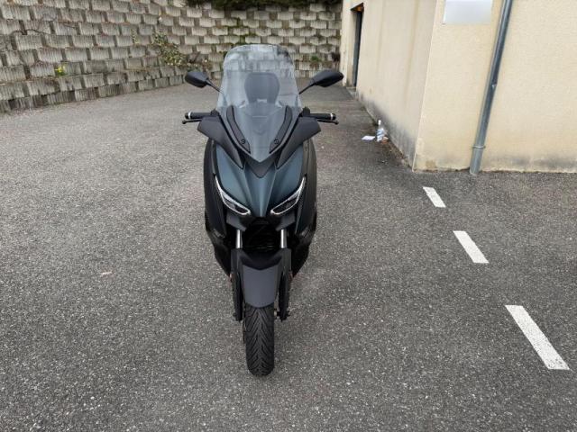 Yamaha X Max image 4