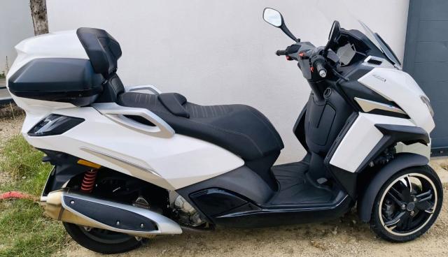 Peugeot Metropolis 