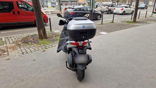 Piaggio Mp3 image 2