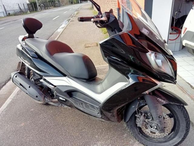 Kymco Downtown 