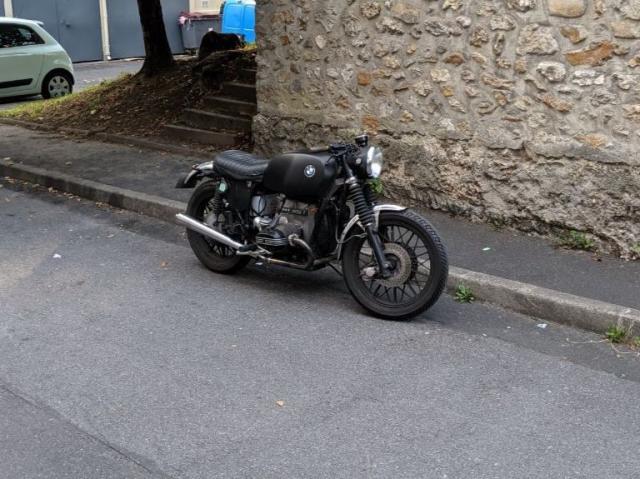 R 100 image 1
