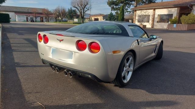 Chevrolet Corvette image 2
