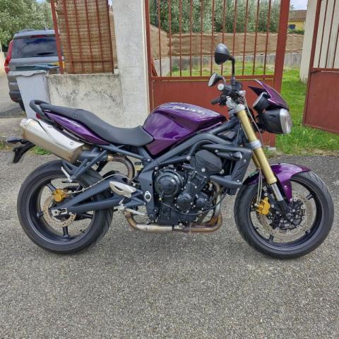 Triumph Street Triple 