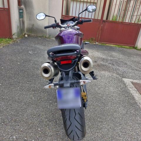 Street Triple image 3