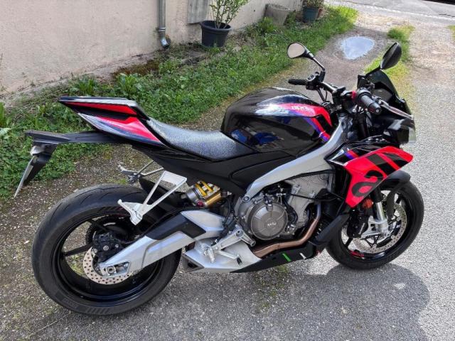 Aprilia Tuono 